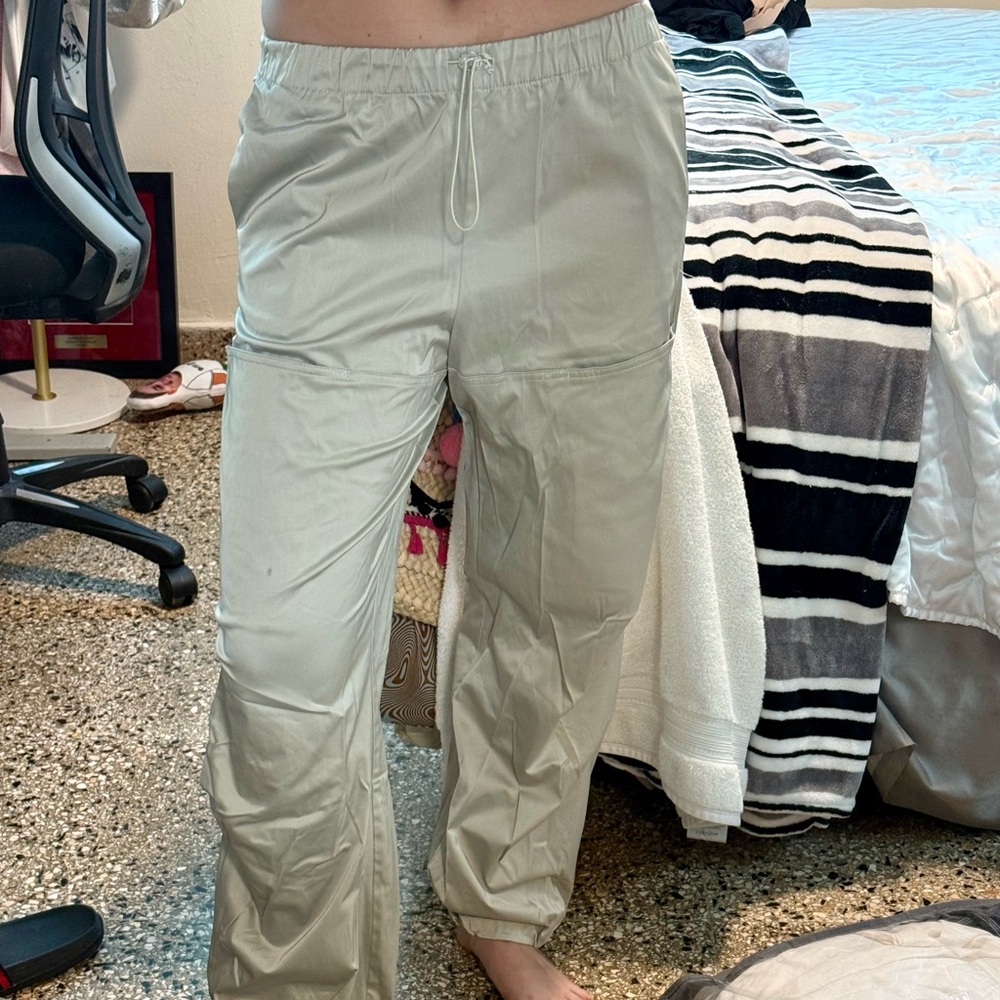 Women’s Silk Cargo Joggers